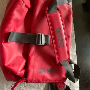 Bree messenger bag, like new, red